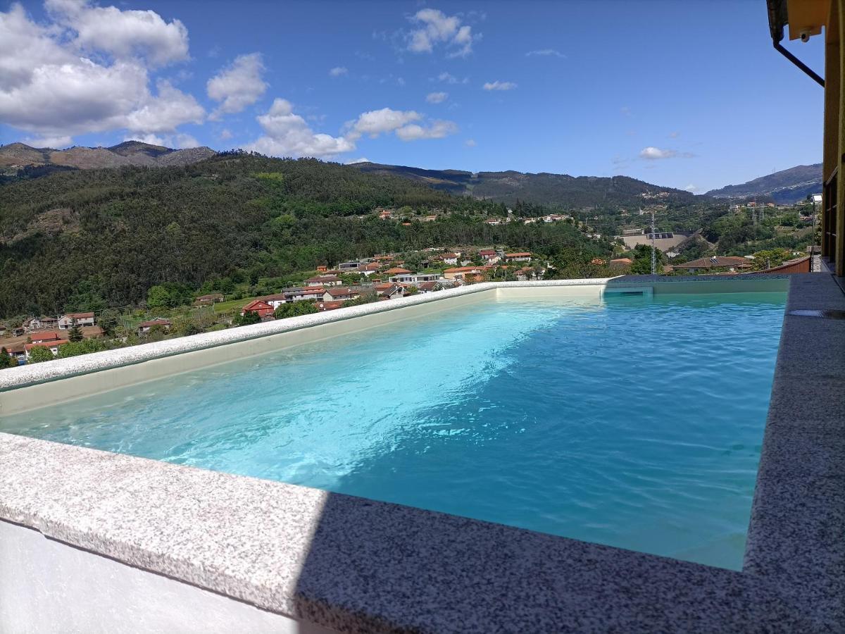 Holiday home Casa Amarela Da Canicada Vieira do Minho
