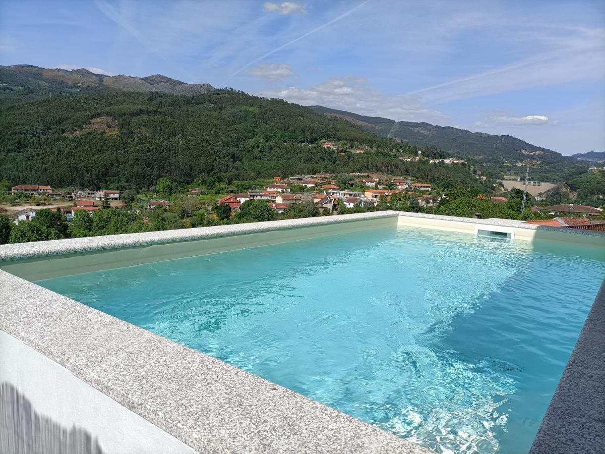Casa Amarela Da Canicada Holiday home *